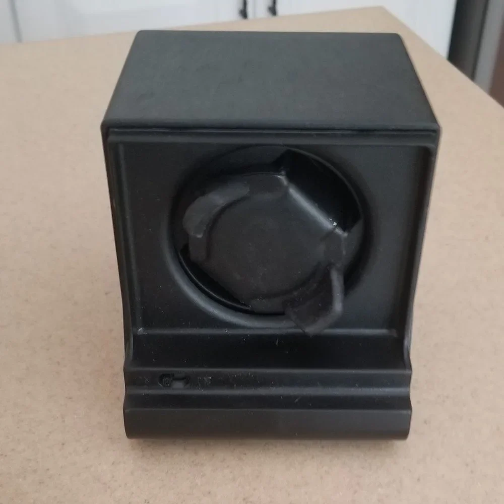 RARE ITALIAN DESIGNER AGRESTI BURLWOOD SINGLE WATCH WINDER ROTATER